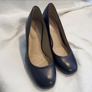 Antonio Melani Claire Wedge, Size 7 Navy